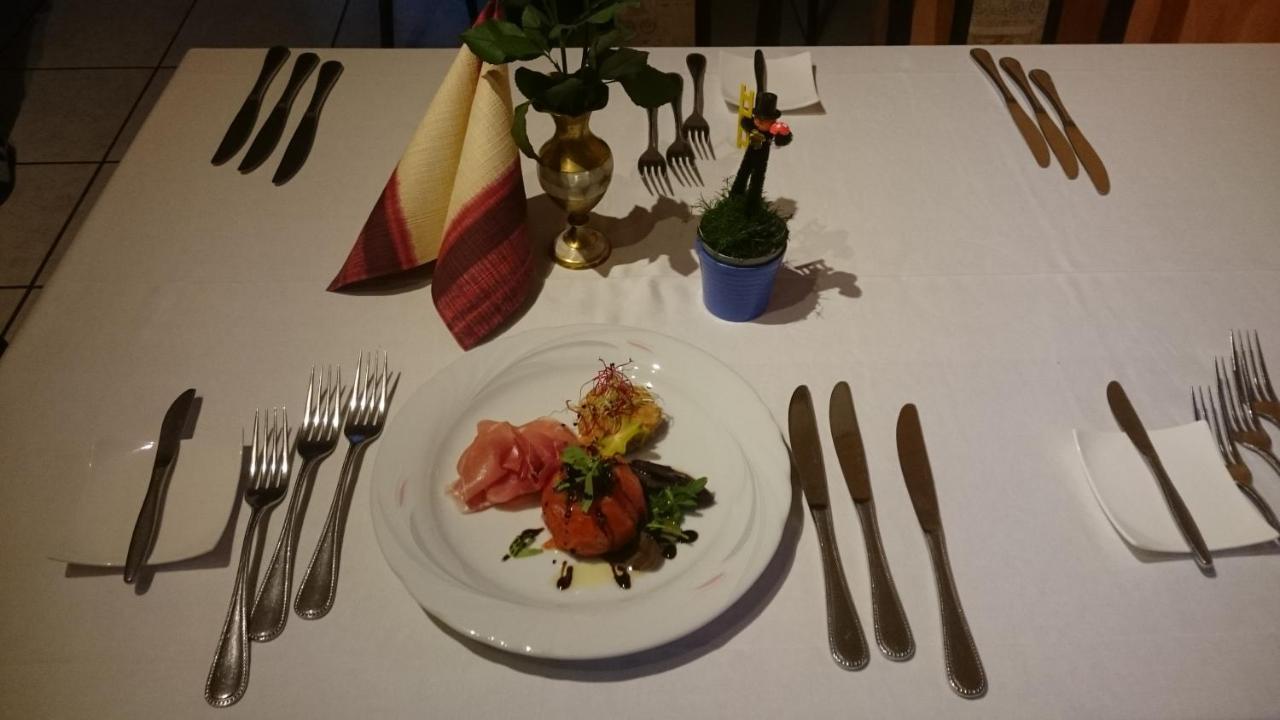Zemmer Hotel Restaurant Denis מראה חיצוני תמונה
